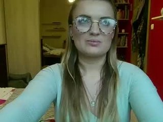 vanessaseduce cam girl with big boobs presents cum show online