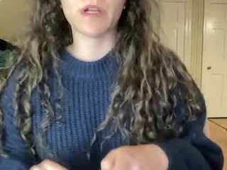 maddyhasyummypussy cam babe wants her pussy fucked hard on camera