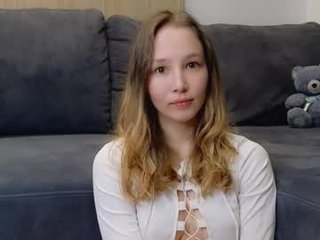 charming_evaa petite asian cam girl in dirty live sex show