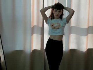 liliangillim sex cam with a horny cute cam girl that's also incredibly naughty