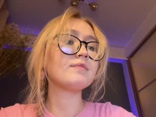 nancy_witch webcam girl with big tits enjoys hot and sensual live sex