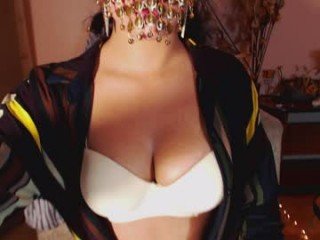 lylas_malika cam babe with big tits in private live sex show