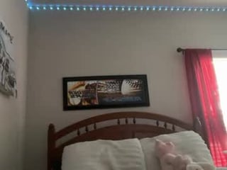 brynleexoxo teen cam babe wants to be fucked online as hard as possible