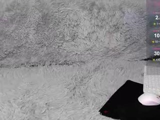 _kittenmeow_ cam girl will surprise you with her huge gaping asshole