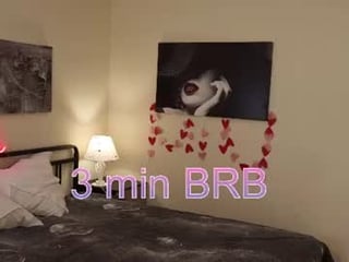 elizabeth_harris_ teen cam babe wants to be fucked online as hard as possible