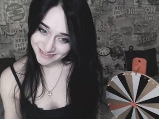 elimilligun teen cam babe wants to be fucked online as hard as possible