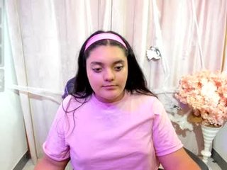 rose_blu_ BBW cam girl with big tits shows off her fuck skills on camera