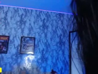 nicorobinn cam babe cums more times, squirts from ass fucking & soaks the bed with machine cum