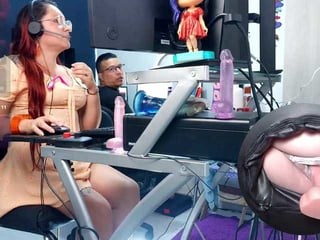 leidydi223 redhead cam babe enjoys great live sex for more experience