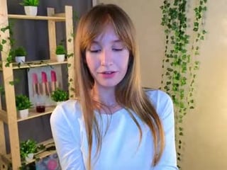 moliacenamere teen cam babe wants to be fucked online as hard as possible