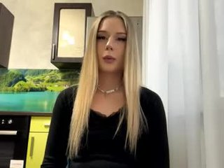 merrileesmoldt teen cam babe wants to be fucked online as hard as possible