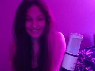 cheesepolice0 hot cum dripping from beautiful cam babe pussy