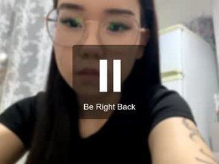 kamilahschaff cam babe with big tits in private live sex show