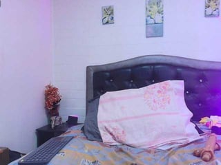 vickyboobss cam babe with big tits in private live sex show