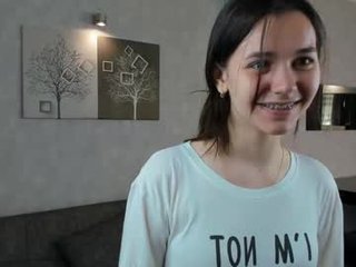 jolly_bell sex cam with a horny cute cam girl that's also incredibly naughty