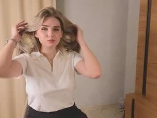 stormymuse cam babe with big tits in private live sex show