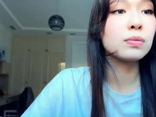 nievesshippey petite asian cam girl in dirty live sex show
