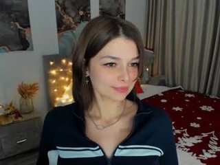 degreeofsincerity sex cam with a horny cute cam girl that's also incredibly naughty