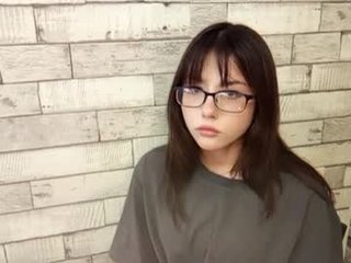 doretharuschak petite asian cam girl in dirty live sex show