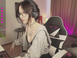 beccawhite teen cam babe wants to be fucked online as hard as possible