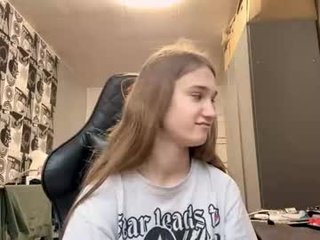 jewelldurham cam babe with big tits in private live sex show