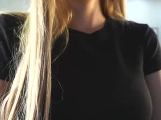 pollycilley sex cam with a horny cute cam girl that's also incredibly naughty