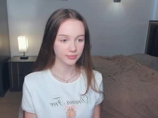 hwadwellingham teen cam babe wants to be fucked online as hard as possible