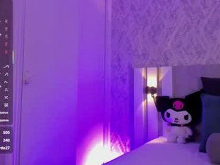 krystal_foxx teen cam chick with small tits loves fucked in all positions in the chatroom