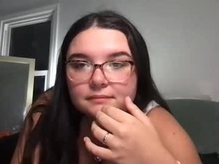 princesskaylaaaa teen cam babe wants to be fucked online as hard as possible