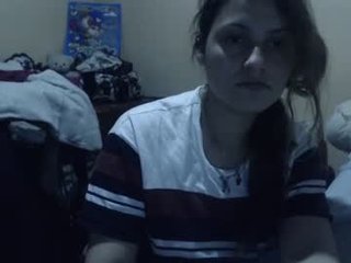 _lindasy_ latina cam babe brings live sex to him online