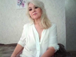 fghzeya english cam girl with hairy pussy wants showing dirty live sex