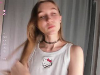 fierytriss cam babe with big tits in private live sex show