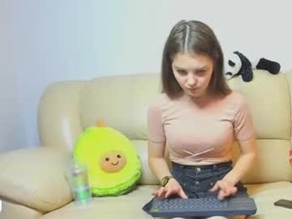 cherry_bombs teen cam babe wants to be fucked online as hard as possible