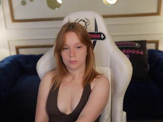sandrasunrise redhead russian cam wants shares her fantastic orgasm with the world on camera