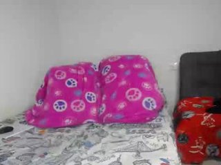 two_souls69 cam babe with big tits in private live sex show