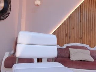 hannahdavisx hot cum dripping from beautiful cam babe pussy