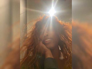advicecolumn ebony teen cam babe teasing it on a sex cam