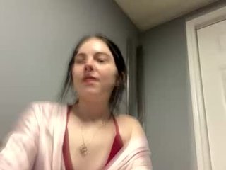 sassyseductive teen cam babe wants to be fucked online as hard as possible