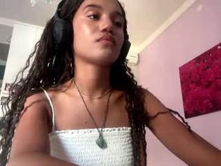 butterflyboop cam babe with big tits in private live sex show
