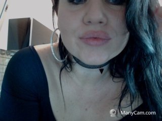 milenastarx cam milf plunges her fingers into her hairy pussy online