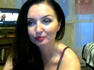 -nektarinka- big tits webcam milf pleasing her pussy in the bed