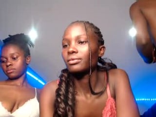 essy_hero ebony cam girl loves white huge dicks
