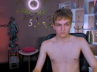 rafael_bien horny couple adores fucking online