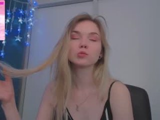 lessysweety teen cam babe wants to be fucked online as hard as possible