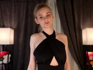 liz_nip teen cam babe wants to be fucked online as hard as possible