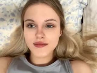 allaloffredo cam babe presents yoga live sex act on camera