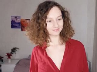 mia_frizz teen cam babe wants to be fucked online as hard as possible