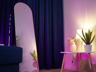 chloemin_ hot cum dripping from beautiful cam babe pussy