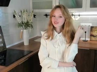 maudbayles teen cam babe wants to be fucked online as hard as possible