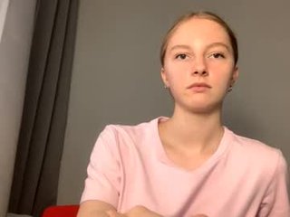 autumnroginson teen cam babe wants to be fucked online as hard as possible